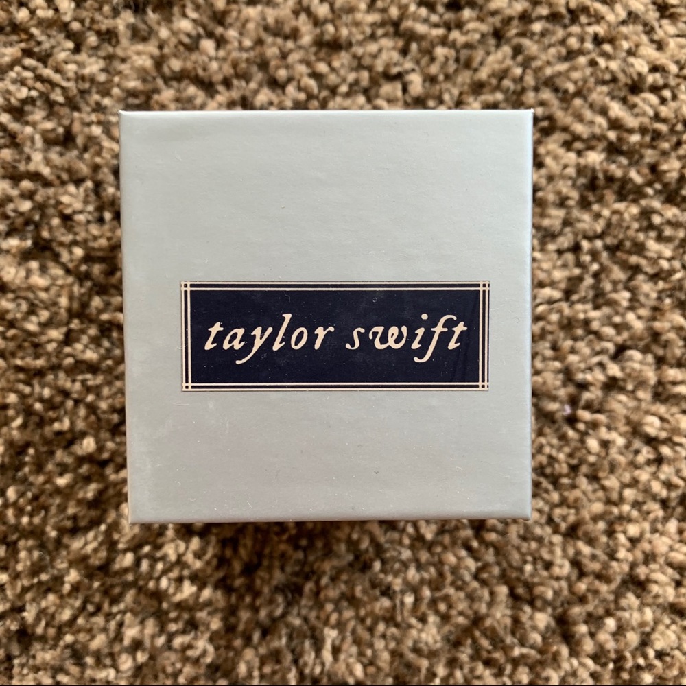 SOLD - NEW Taylor Swift Evermore Gold Rush Necklace - Picture 6 of 6